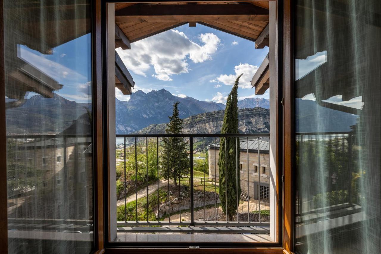 Appartamento Al Forte Torbole Sul Garda Exteriör bild